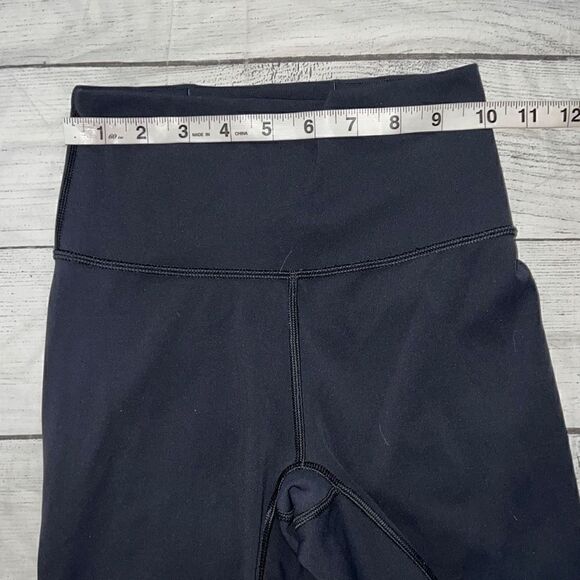 Lululemon Revitalize Crop (21") Leggings Mesh Inserts sz 2 Athletic Athleisure - Picture 5 of 7